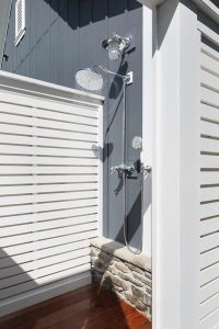 picture of an outdoor shower