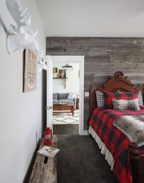picture of a rustic bedroom